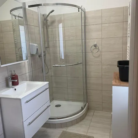 公寓 Szent Benedek Apartman