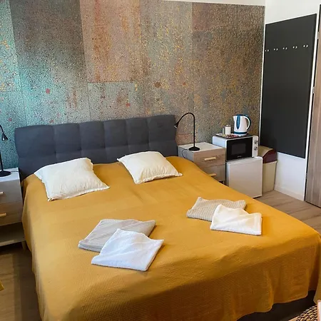 Szent Benedek Apartman شقة *