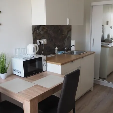 شقة Szent Benedek Apartman *
