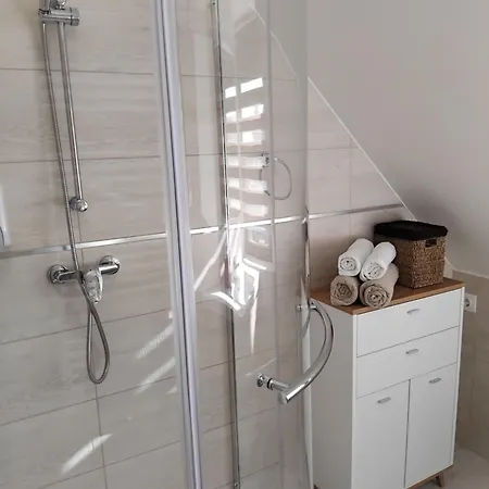 Szent Benedek Apartman شقة