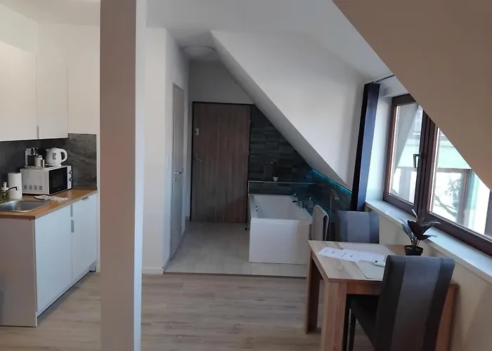 شقة Szent Benedek Apartman